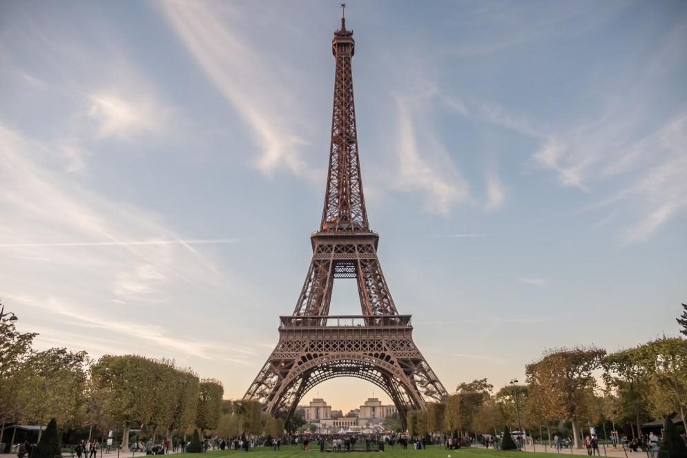 vue de la tour Eiffel du Champs de Mars